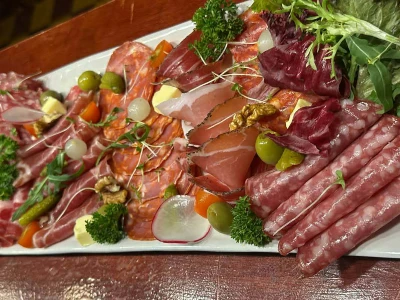 ថាសសាច់ស្ងួត